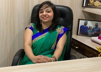 Dr-sanjana-sainani-Gynecologist-doctors-Dhantoli-nagpur-Maharashtra-2