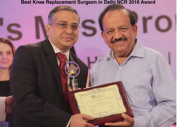 Dr-sanjay-gupta-Orthopedic-surgeons-Sector-18-noida-Uttar-pradesh-3