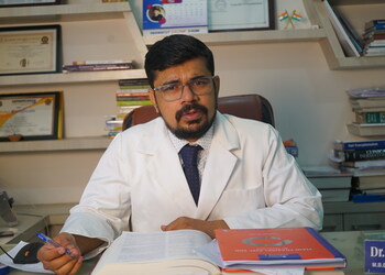 Dr-sanjay-pancholi-Dermatologist-doctors-Bhanwarkuan-indore-Madhya-pradesh-1