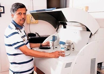 Dr-sanjiv-indurkar-Diabetologist-doctors-Aurangabad-Maharashtra-3