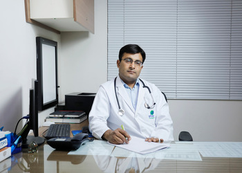 Dr-santosh-agrawal-Urologist-doctors-Arera-colony-bhopal-Madhya-pradesh-1