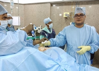 Dr-santosh-kumar-Orthopedic-surgeons-Bally-kolkata-West-bengal-2