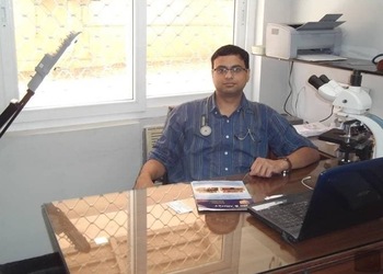 Dr-sasi-kiran-attili-Dermatologist-doctors-Dwaraka-nagar-vizag-Andhra-pradesh-3