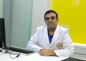 Dr-saurabh-agrawal-Dermatologist-doctors-Pawanpuri-bikaner-Rajasthan-1