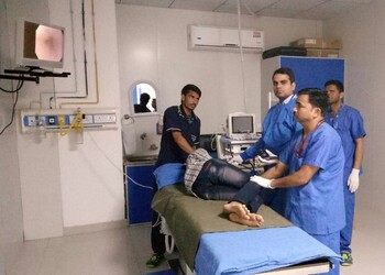 Dr-shankar-dhaka-Gastroenterologists-Adarsh-nagar-jaipur-Rajasthan-2
