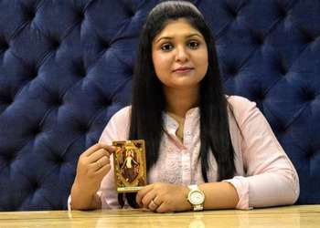 Dr-shefali-gupta-Tarot-card-reader-Civil-lines-nagpur-Maharashtra-1