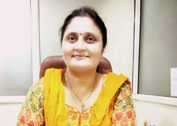 Dr-shilpee-ojha-Gynecologist-doctors-Gwalior-Madhya-pradesh-1