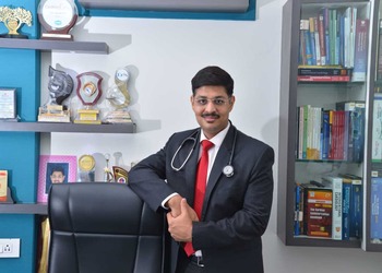 Dr-siddhant-jain-Cardiologists-Bhanwarkuan-indore-Madhya-pradesh-1