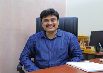 Dr-srinivas-Hair-transplant-surgeons-Venkatagiri-nellore-Andhra-pradesh-1