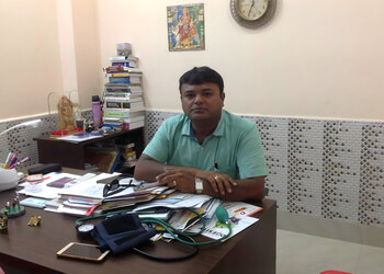 Dr-sumit-jhajharia-Diabetologist-doctors-Cuttack-Odisha-1