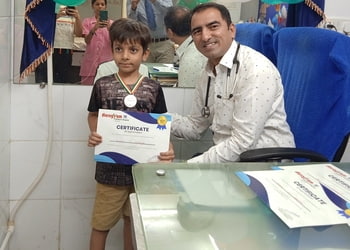 Dr-sunil-l-birhade-Child-specialist-pediatrician-Vasai-virar-Maharashtra-2