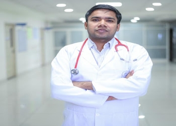 Dr-sunny-lohia-child-clinic-vaccination-centre-pediatrician-neonatologist-madhav-clinic-Child-specialist-pediatrician-Mansarovar-jaipur-Rajasthan-1