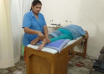 Dr-surbhi-nanda-Physiotherapists-Ganga-nagar-meerut-Uttar-pradesh-3