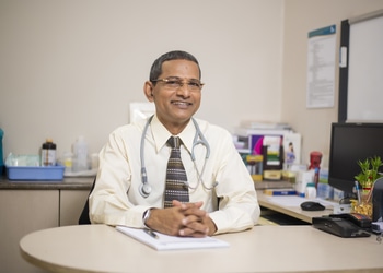 Dr-surya-narayan-mohanty-Gynecologist-doctors-Bhubaneswar-Odisha-1