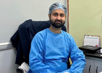 Dr-tanveer-ahmed-Hair-transplant-surgeons-Rajendra-nagar-bareilly-Uttar-pradesh-1