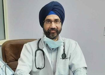 Dr-tarandeep-singh-Cardiologists-Mohali-Punjab-1