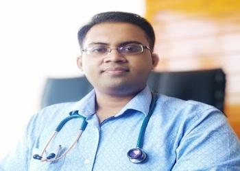 Dr-vandan-h-kumar-md-pediatrics-Child-specialist-pediatrician-Manjalpur-vadodara-Gujarat-1