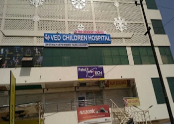 Dr-vandan-h-kumar-md-pediatrics-Child-specialist-pediatrician-Manjalpur-vadodara-Gujarat-2
