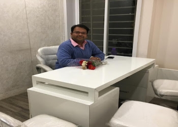 Dr-vijay-niranjan-neuropsychiatry-clinic-Psychiatrists-Indore-Madhya-pradesh-1