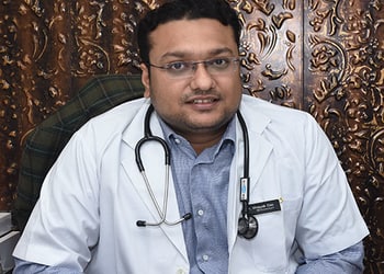 Dr-vinayak-das-Gynecologist-doctors-Sevoke-siliguri-West-bengal-1