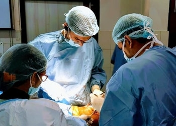 Dr-vipul-aggarwal-Orthopedic-surgeons-Noida-Uttar-pradesh-3