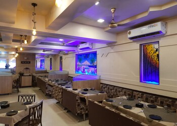 Dream-plaza-hotel-Family-restaurants-Ulhasnagar-Maharashtra-2