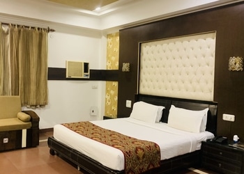 Drive-in-24-hotel-resto-3-star-hotels-Moradabad-Uttar-pradesh-2