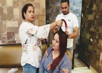 Ds-modern-hair-studio-Beauty-parlour-Kirari-suleman-nagar-Delhi-2