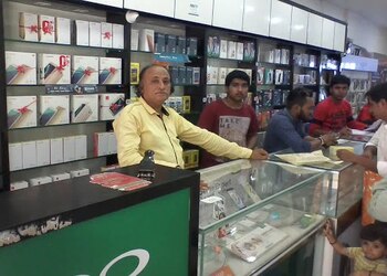 Dubai-shoppe-Mobile-stores-Ulhasnagar-Maharashtra-2