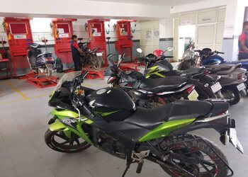 Eagle-honda-Motorcycle-dealers-Satna-Madhya-pradesh-3