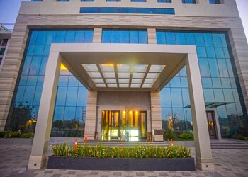 Efcee-sarovar-portico-4-star-hotels-Bhavnagar-Gujarat-1