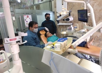 Elite-dental-clinic-Invisalign-treatment-clinic-Naini-allahabad-prayagraj-Uttar-pradesh-3