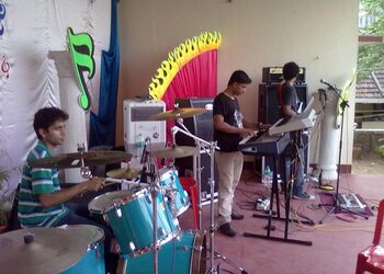 Elysium-music-school-Guitar-classes-Bejai-mangalore-Karnataka-2