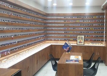 Emirates-optician-Opticals-Kochi-Kerala-2