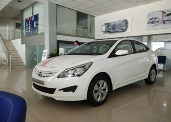 Equity-hyundai-Car-dealer-Bhaktinagar-rajkot-Gujarat-3