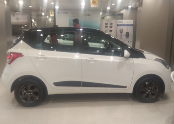 Eros-hyundai-Car-dealer-Civil-lines-nagpur-Maharashtra-3