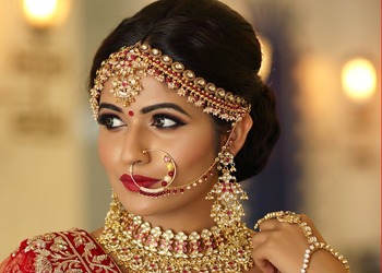 Essa-studio-academy-Makeup-artist-Ghatkopar-mumbai-Maharashtra-1