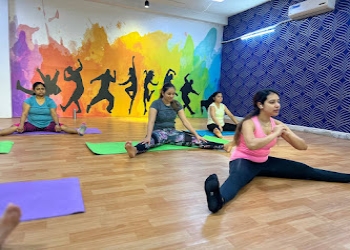Eya-lifestyle-Yoga-classes-Sector-41-noida-Uttar-pradesh-2