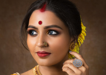 Face-palette-makeup-academy-Makeup-artist-Ernakulam-junction-kochi-Kerala-2