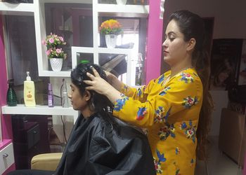 Facelift-ladies-salon-Makeup-artist-Bellary-Karnataka-2