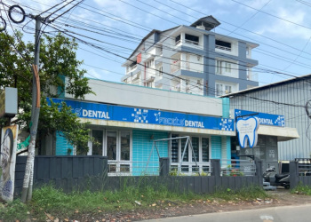Facets-dental-Dental-clinics-Vyttila-kochi-Kerala-2