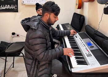 Fame-music-institute-Music-schools-Ludhiana-Punjab-3
