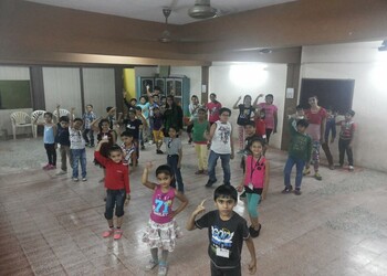 Fast-forward-dance-academy-Dance-schools-Rajkot-Gujarat-2