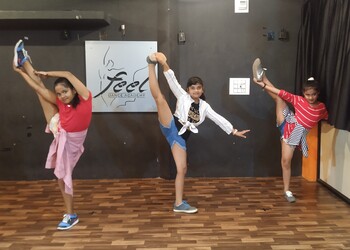 Feel-dance-academy-Dance-schools-Vadodara-Gujarat-3