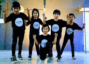 Flores-dance-studio-Dance-schools-Nashik-Maharashtra-3
