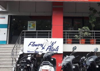 Flowers-n-petals-Flower-shops-Indore-Madhya-pradesh-1