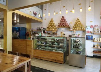 Forennt-patisserie-Cake-shops-Pune-Maharashtra-2