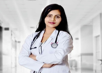 Forever-young-clinic-Dermatologist-doctors-Kolhapur-Maharashtra-1