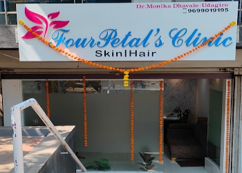 Fourpetals-skin-hair-clinic-sangli-by-drmonika-dhavale-udagire-Dermatologist-doctors-Ganesh-nagar-sangli-Maharashtra-1