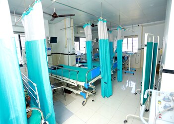 Galaxy-hospital-and-critical-care-center-Private-hospitals-Latur-Maharashtra-2